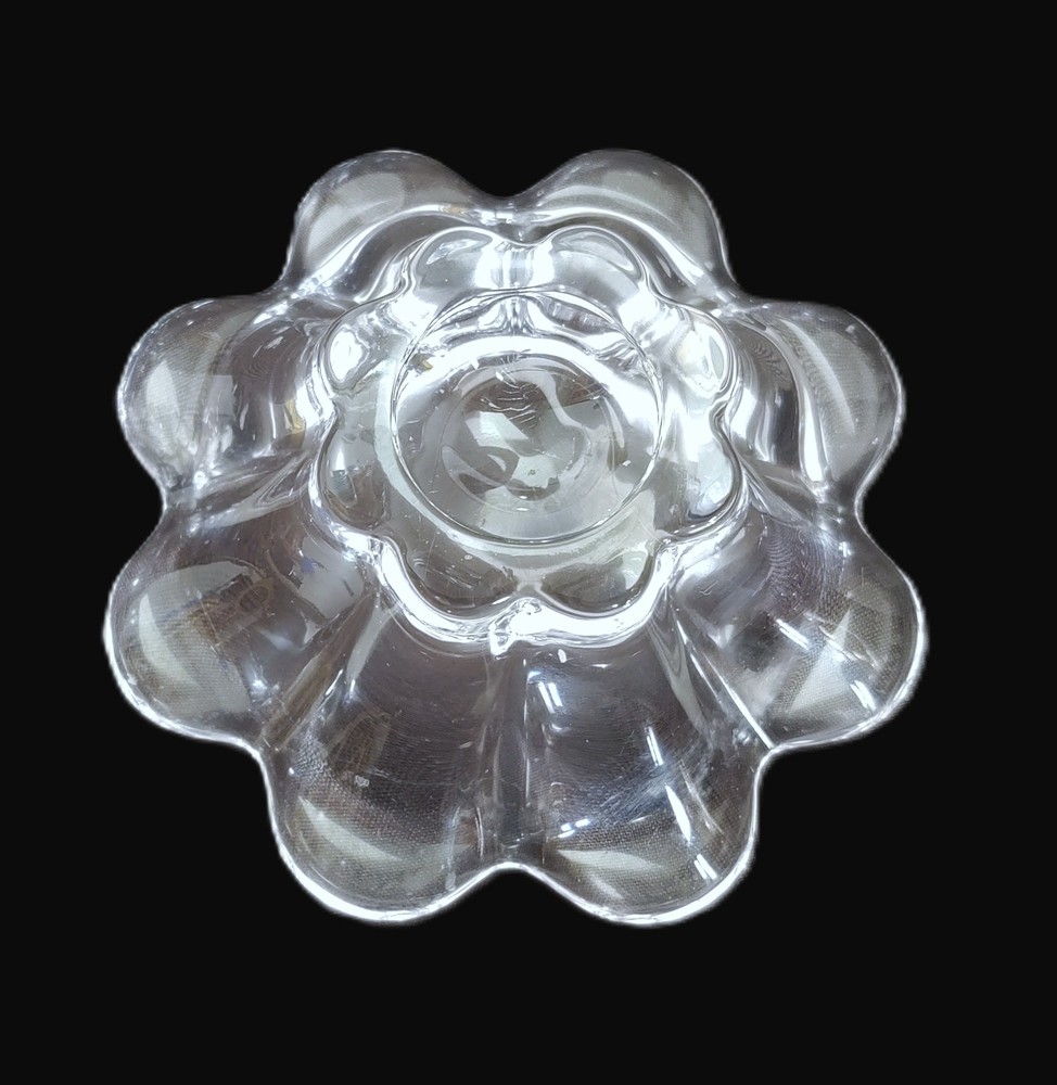 CUTE GLASS FLOWER CANDLE HOLDER