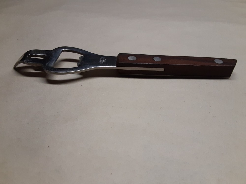 Hauser Implement Whitten Iowa can or bottle opener