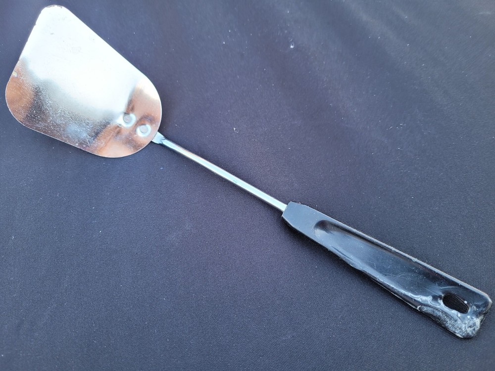 Vintage Ames Flipper utensil