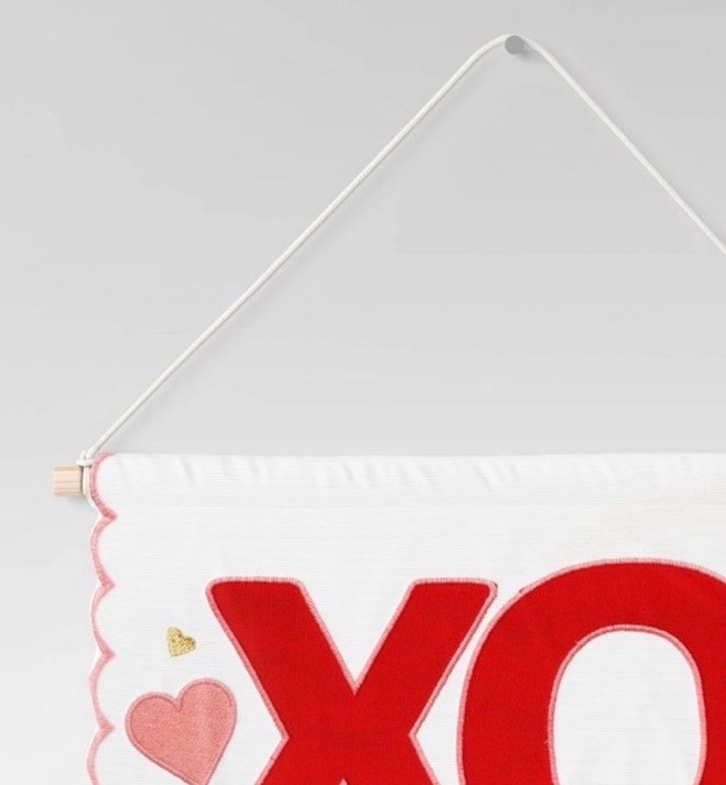 NWT Target Threshold Valentine XOXO Fabric Wall Hanging