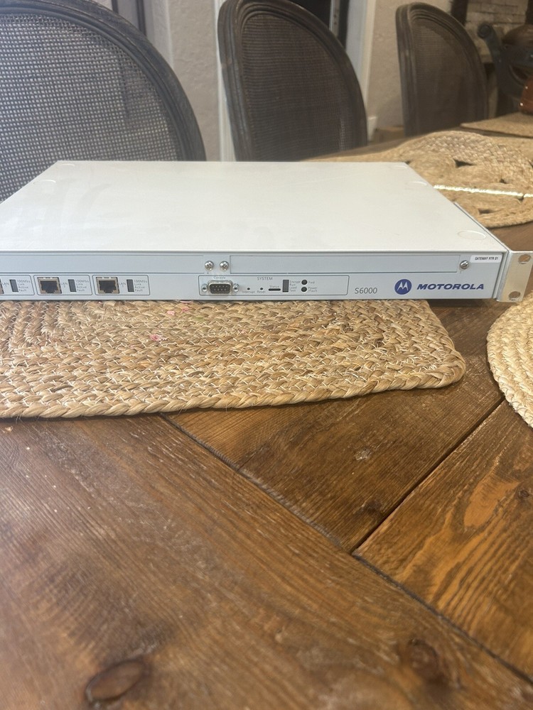 Motorola S6000 ST6000C-S6000 Multi-Protocol Router