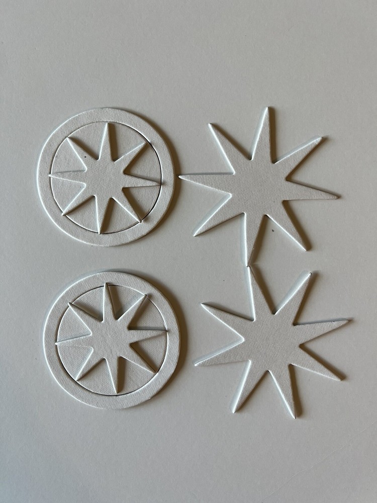 Chipboard Embellishments - die-cut white, Matte Compass Rose 6 pieces
