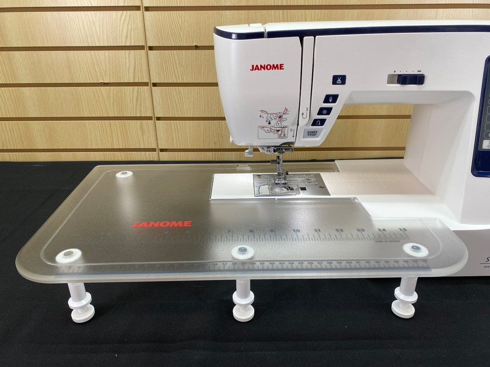 Janome Skyline S3 Anniversary Edition Computerized Sewing Machine - Pre-Owned ✅