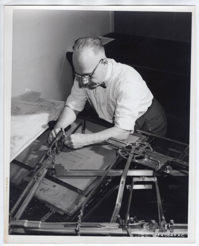 1951 USAF Chart Making The Pantagraver Plotting the Way Original Press Photo