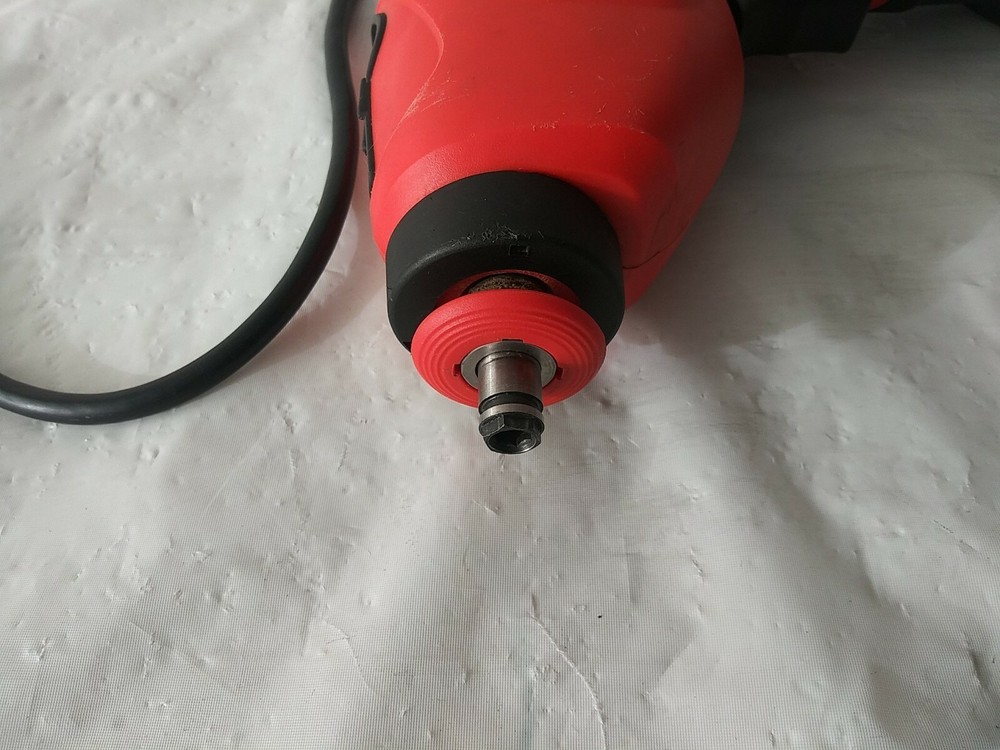 BLACK & DECKER DR220G CORD DRILL 3/8" 120V 5AMP Type with case