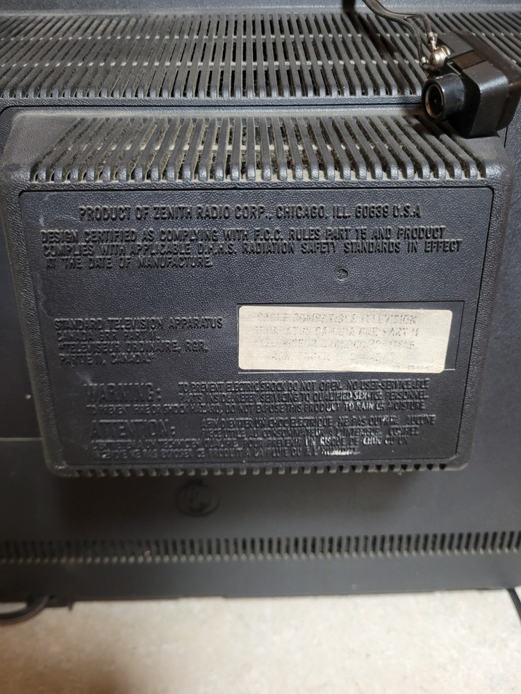 1985 Zenith SA1927W System 3 Space Command 19" CRT TV
