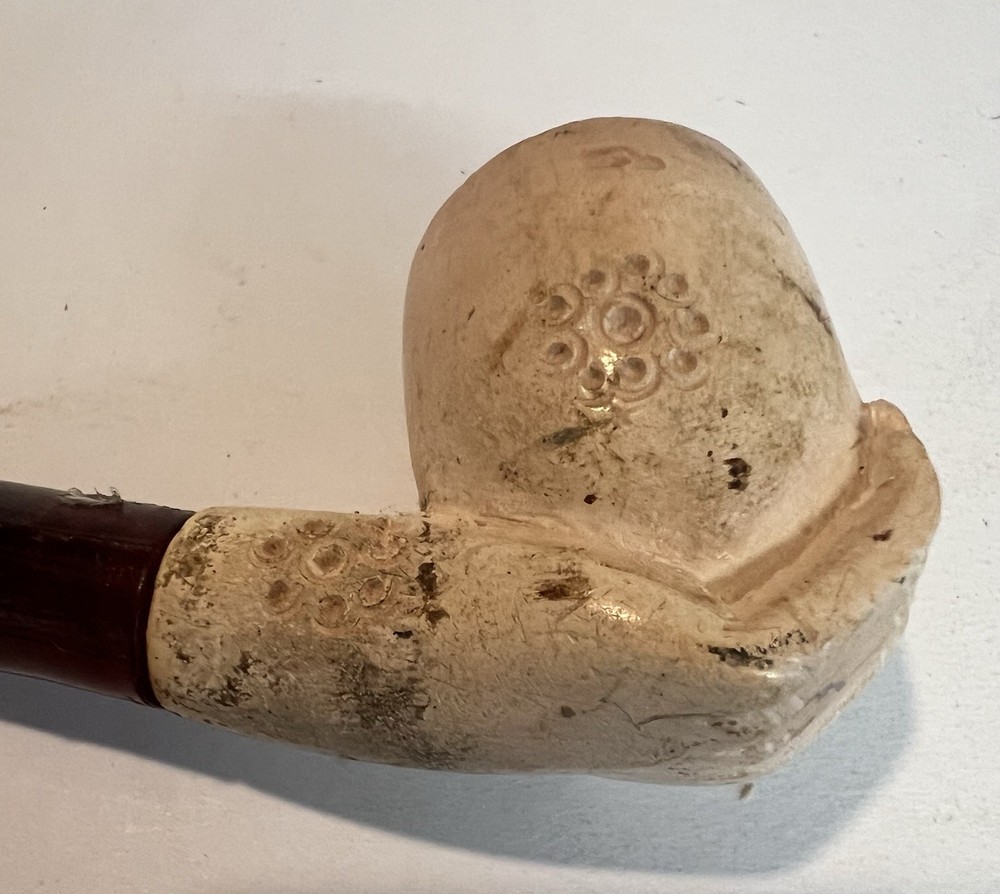 Meerschaum Pipe With Hand Holding Bowl