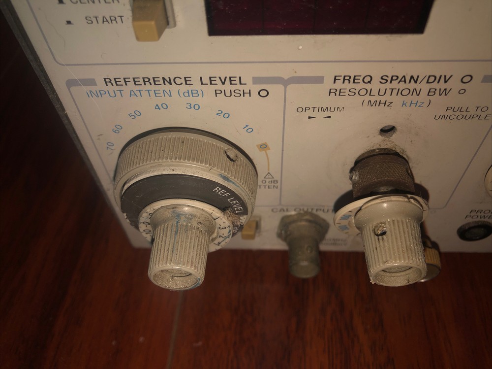 Hewlett Packard 8558B OPT 002 Spectrum Analyzer / HP 181t display unit