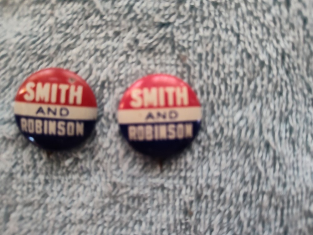 2 Each Smith and Robinson Pinbacks