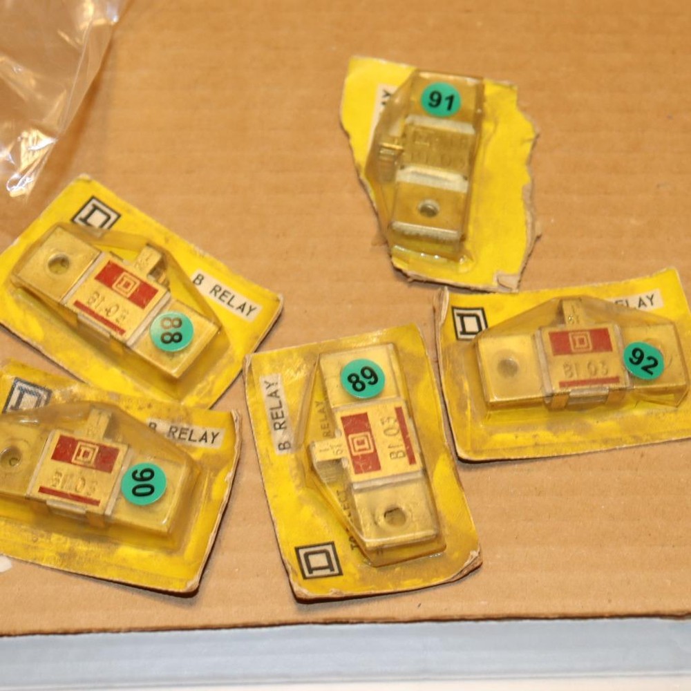 One Single Square D B1.03 Overload Thermal Heater Element More Available