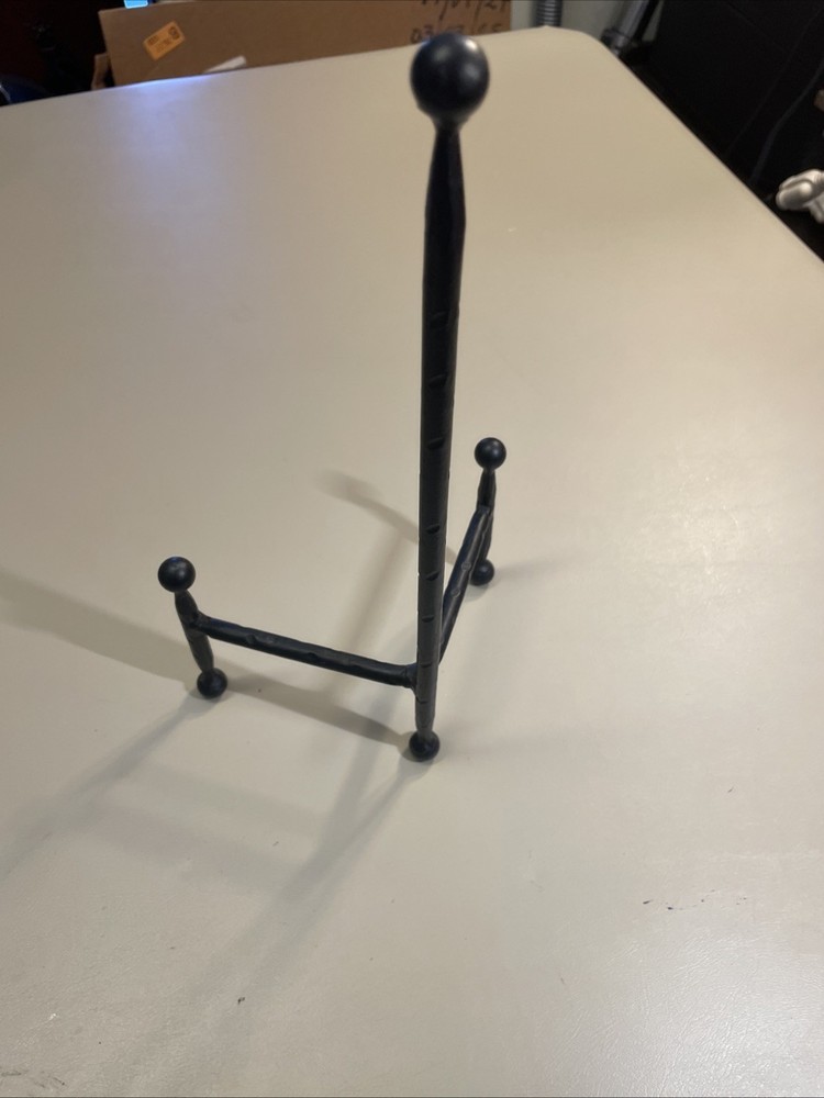 Tripar Modern Black Tripod Easel
