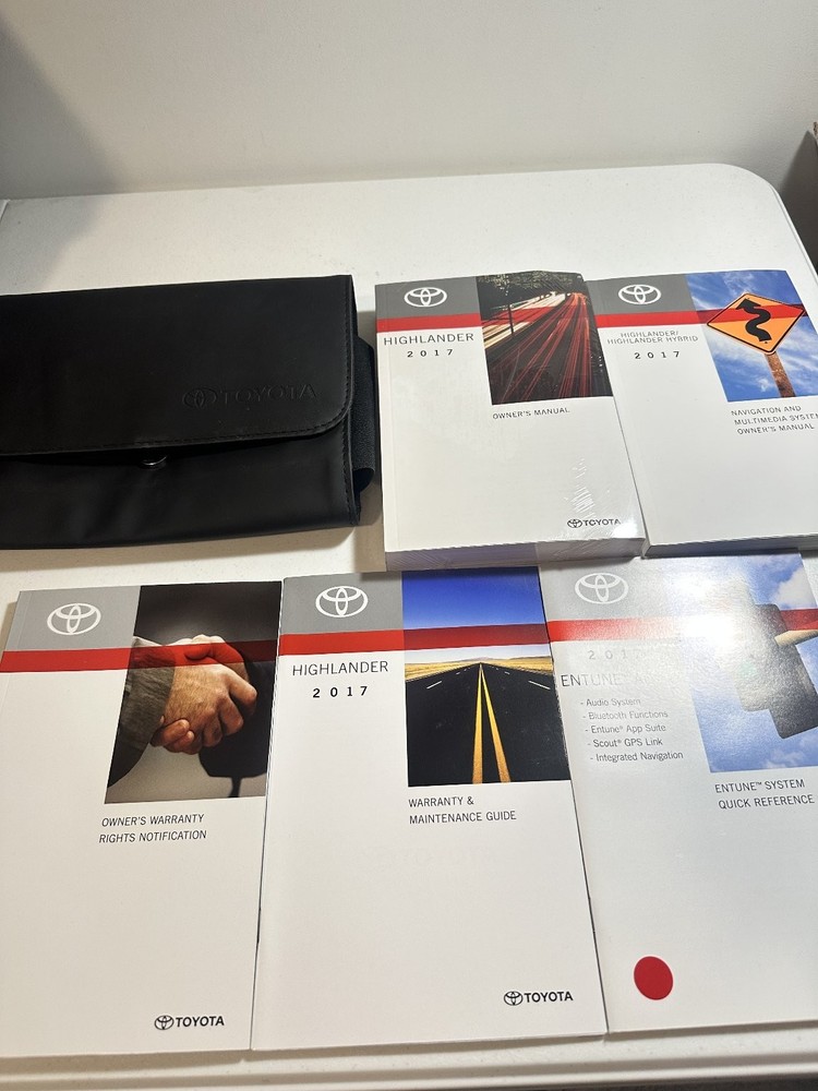 Toyota Highlander 2017 Owner's Manual Set