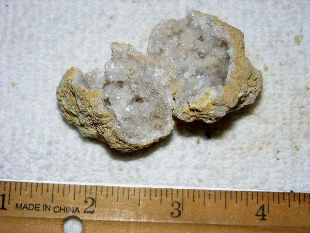 Geode pair opened with crystal centers 1.75 inch G20