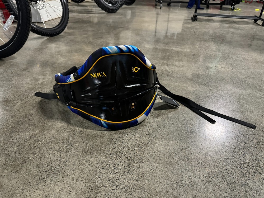 ION Nova curv 10 select harness size Large