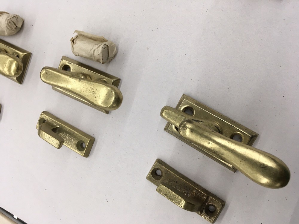 12 SOLID BRASS CABINET/CUPBOARD SHOWCASE FASTENER Latch Lock