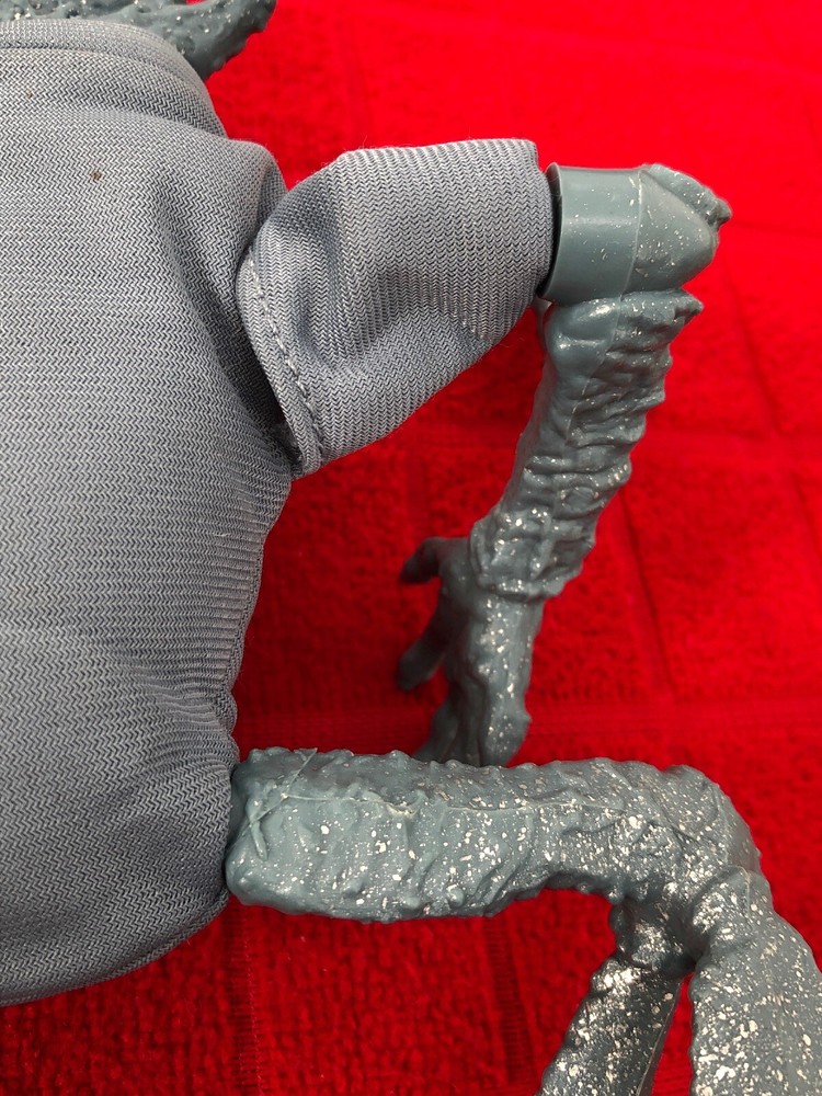 VINTAGE 1998 “LOST IN SPACE” ALIEN/PUPPET