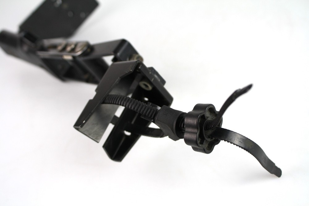 Lindahl Trigger Grip Flash Bracket Med. Format Hasselblad #17.0910