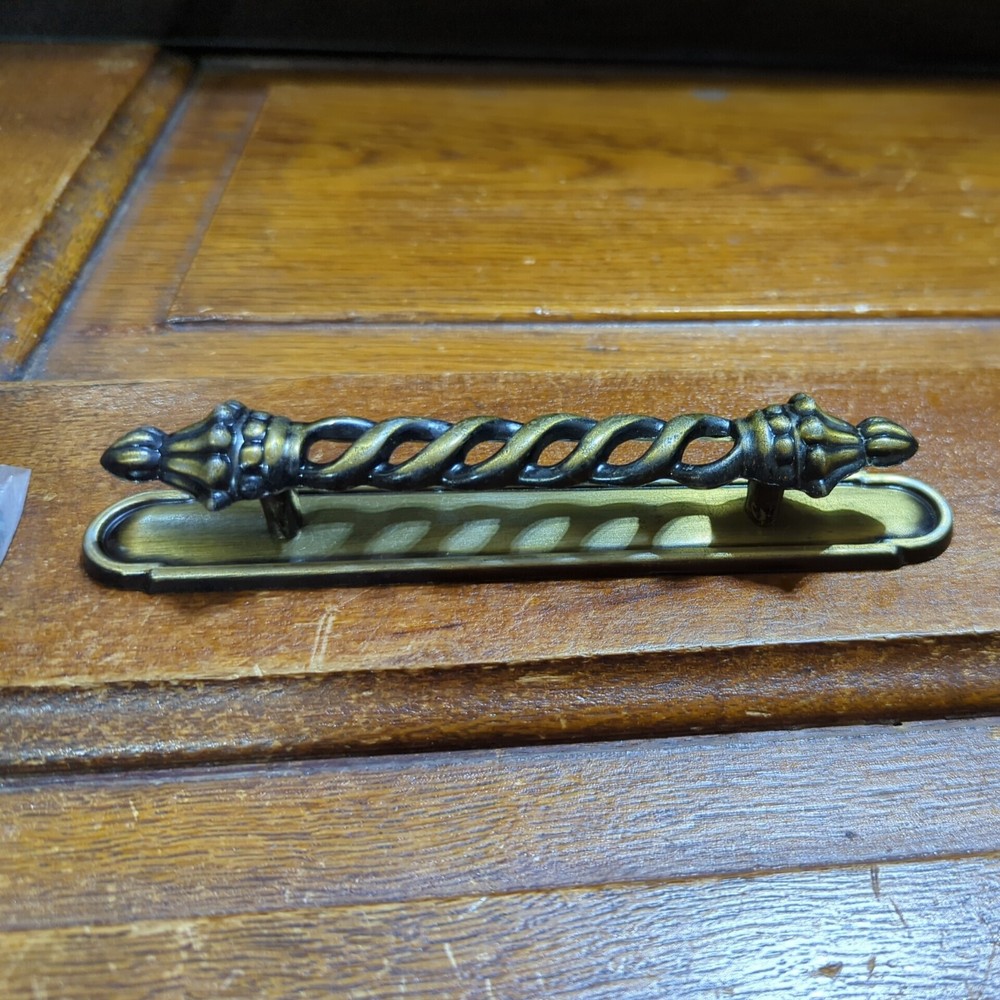 Vintage Hardware Drawer Cabinet Handle /Pull