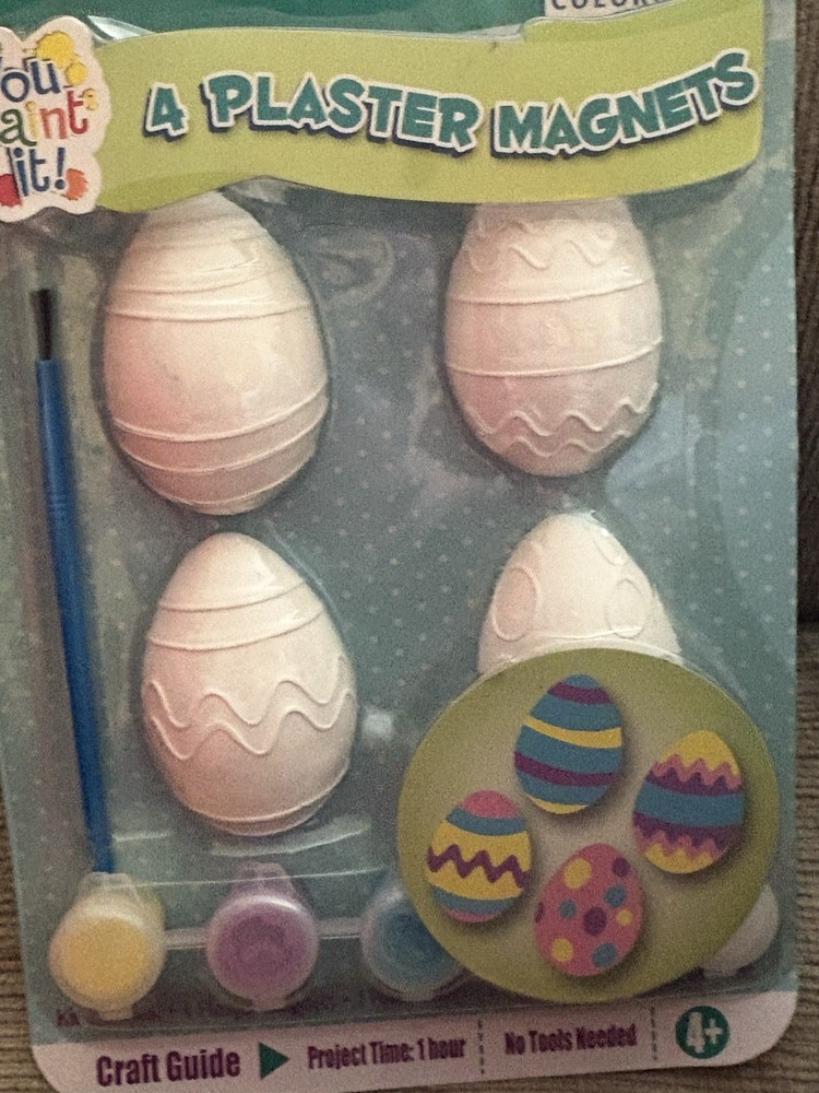 NEW Vtg Paintable Plaster Easter Magnets Kit Eggs