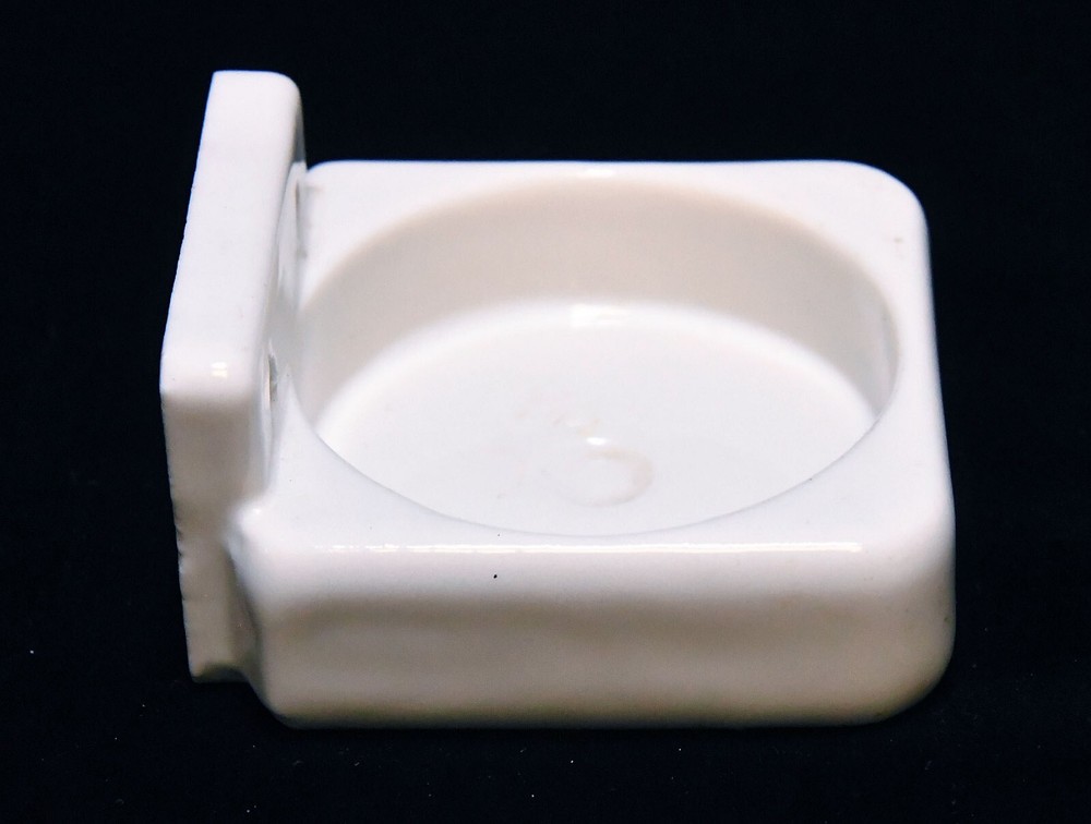 VINTAGE WHITE CERAMIC WALL MOUNT CUB HOLDER #2