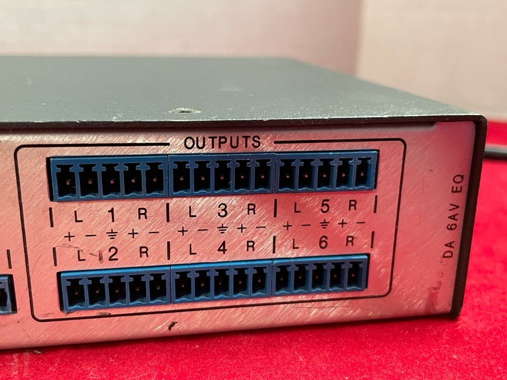 Extron DA6AVEQ Video/audio Distribution Amplifier
