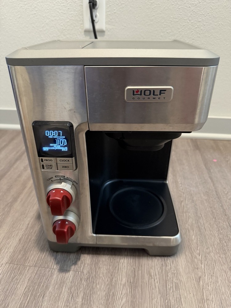 READ Wolf Gourmet Programable Coffee Maker WGCM100S Auto Drip System Red Knobs