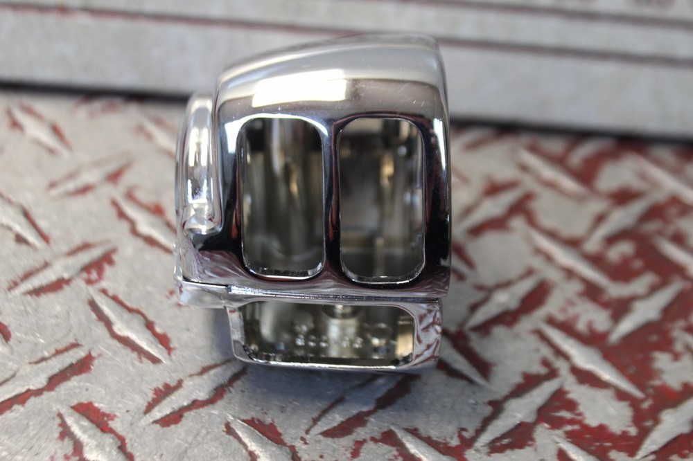 1996 - 1998 HARLEY DAVIDSON TOURING LEFT CHROME CONTROL SWITCH HOUSING DND
