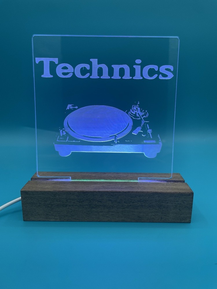 Technics SL-1200M3D Quartz Direct Drive Turntable LED Sign