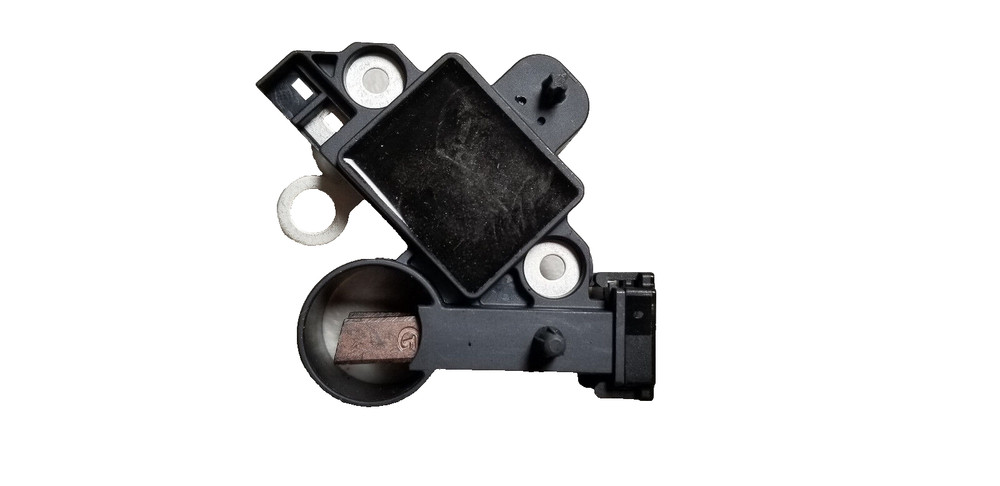 New Alternator Voltage Regulator 3470000, D2020