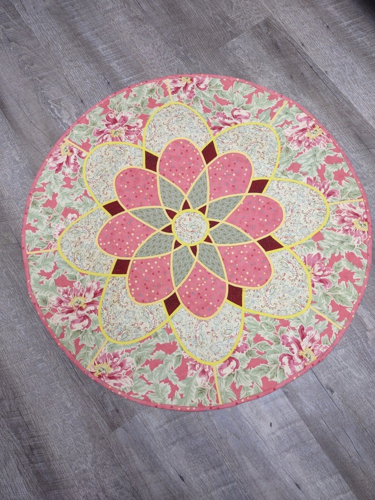 handmade quilted table toppers