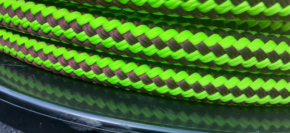 9/16 x 40 ft. Double Braid-Yacht Braid Polyester Rope. Lime/Burgundy