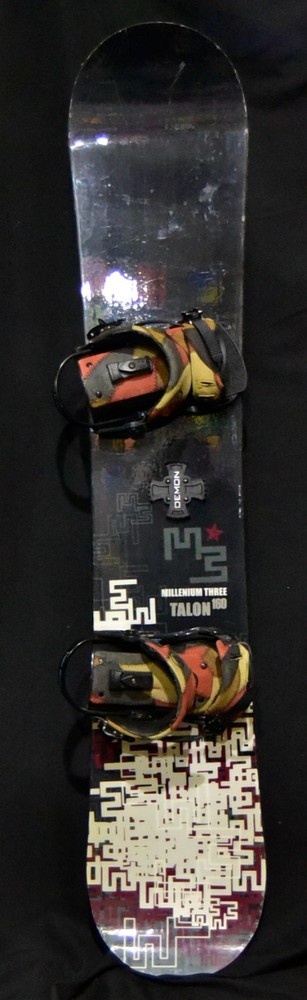 MILLENIUM 3 TALON SNOWBOARD SIZE 160 CM WITH UNION LARGE BINDINGS