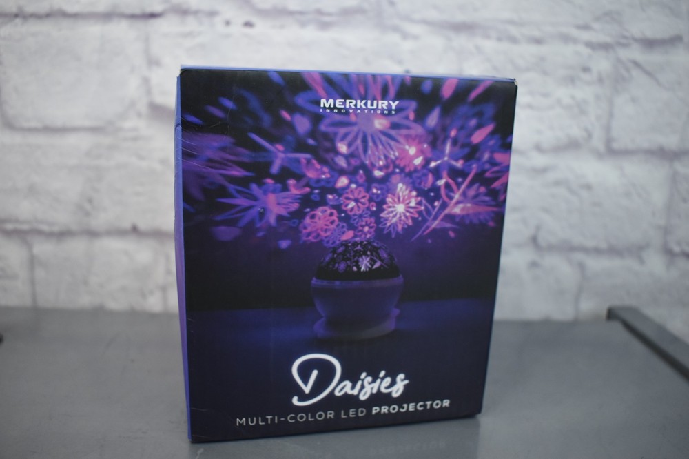Merkury Daisies Multi-Color LED Projector NEW