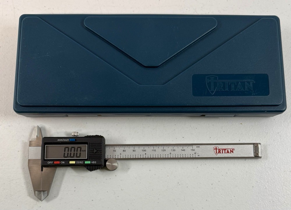 Tritan digital caliper 0-150mm With Case Micometer EUC *TESTED*