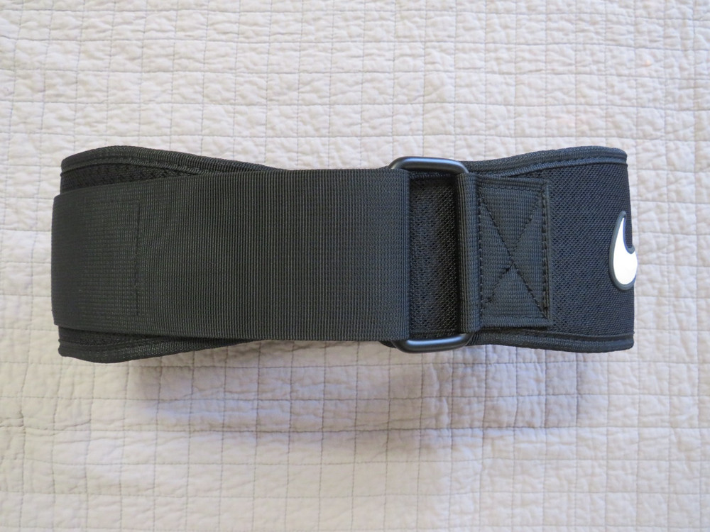 Nike Strength Training Belt 3.0 Nylon Hook & Loop Closure Black White Size M
