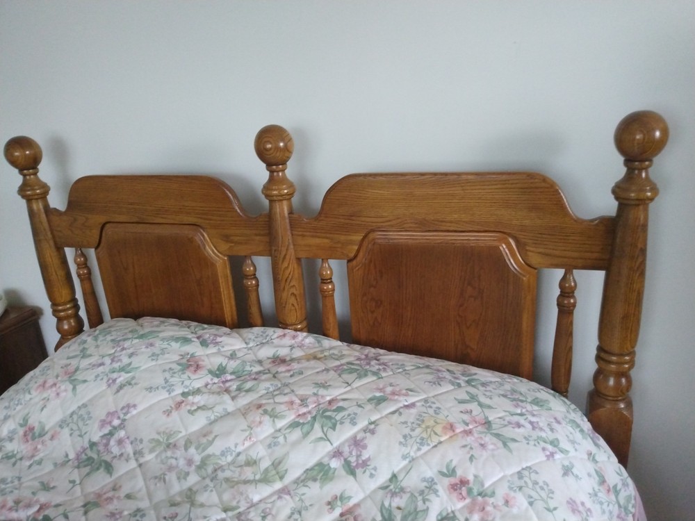 Full Size Oak Bedroom Set