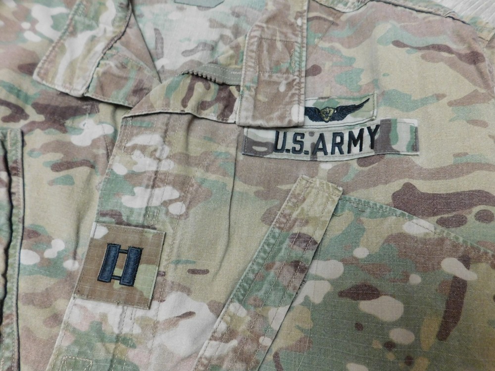 US ARMY MULTICAM FLAME RESISTANT TOP COAT SIZE MEDIUM -LONG