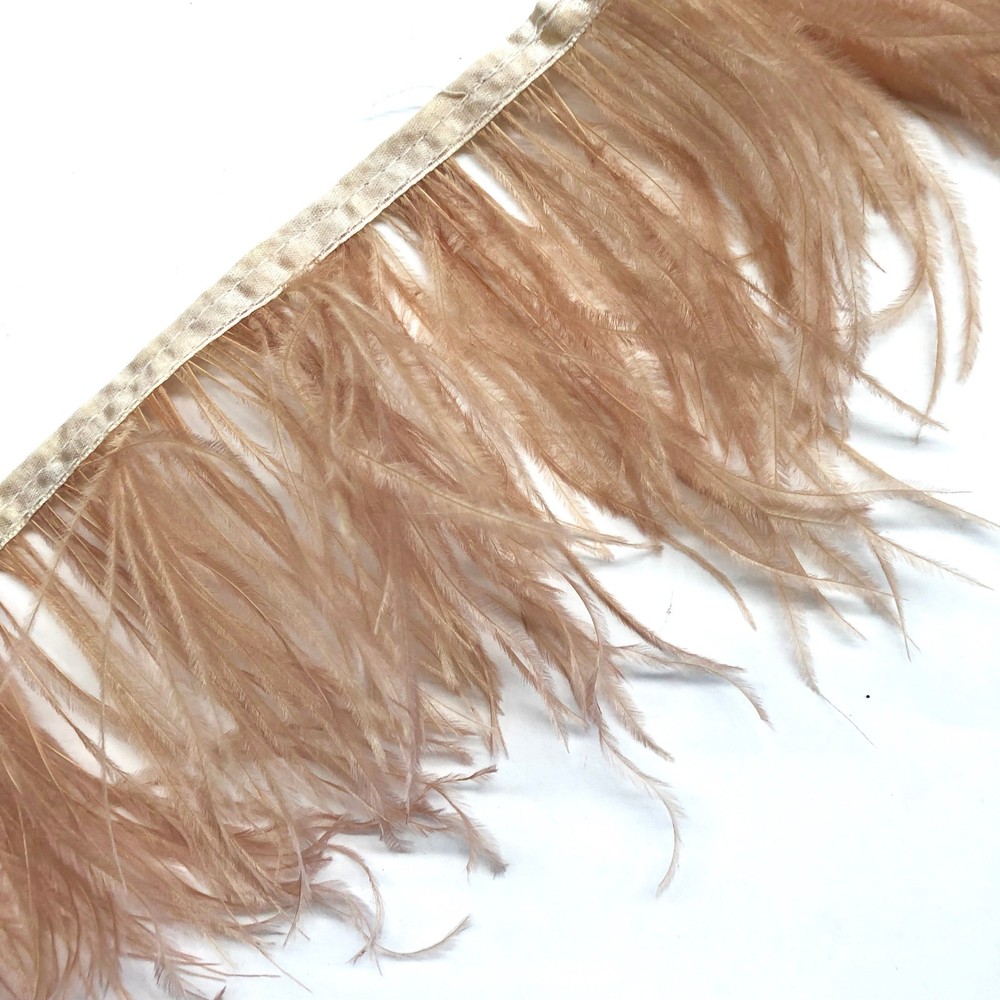 Ostrich Feathers Strung per 10cm - Latte