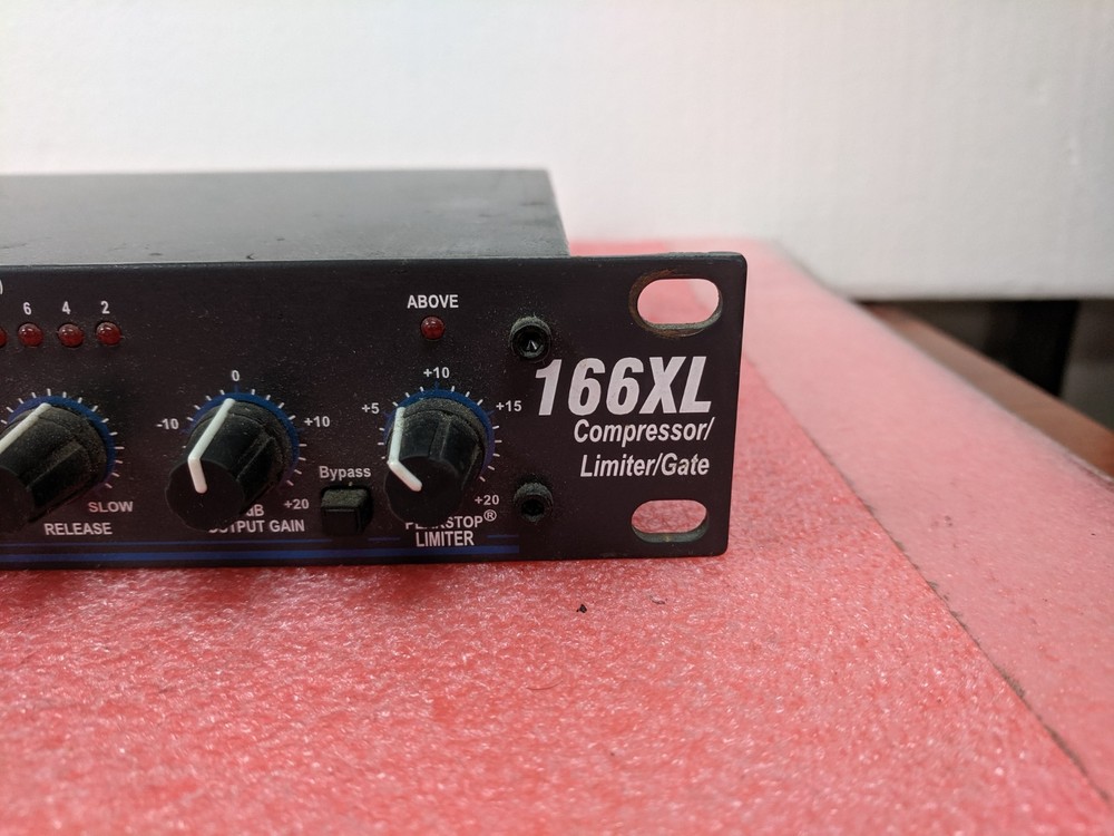 DBX 166XL 2-Channel Compressor Limiter/Gate Effects DSP Processor | REC256*
