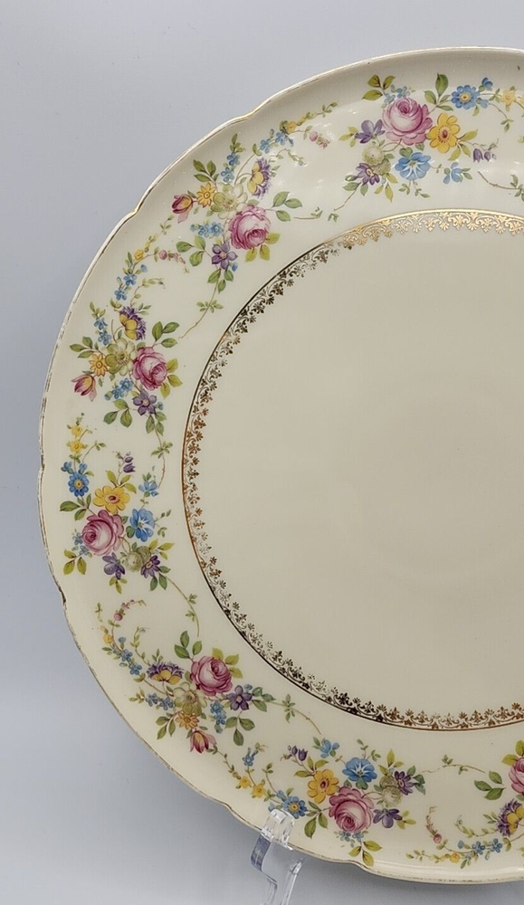 KPM Royal Ivory The Claridge 12 3/4" Cake Plate