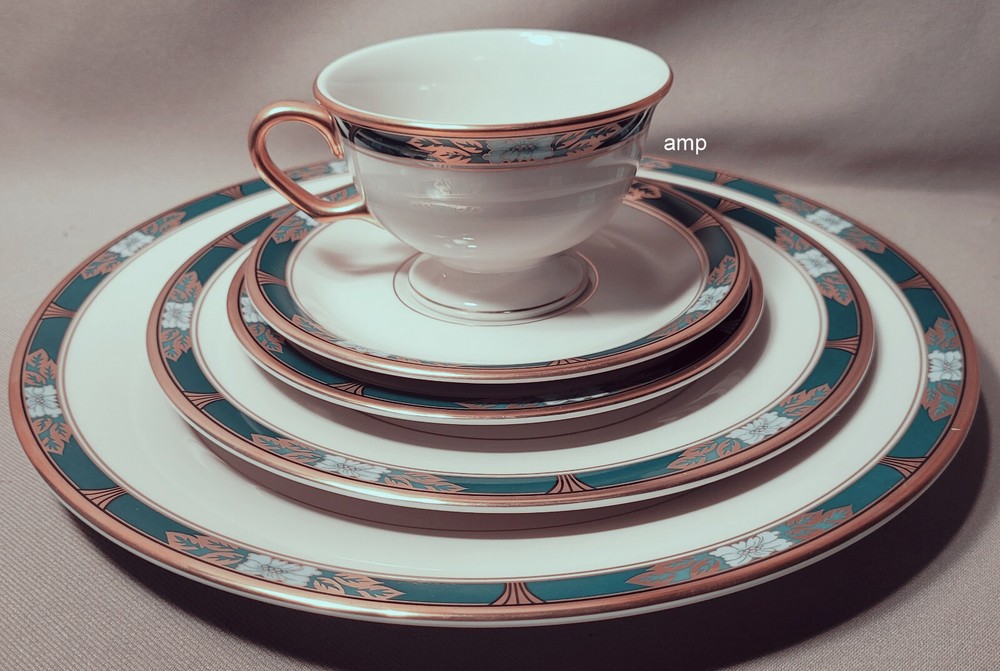 Pickard Martinique Teal / Gold (5 Piece) Place Setting NEW!