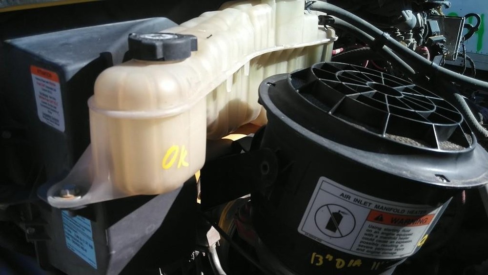 For 2019 FREIGHTLINER M2 106 RADIATOR OVERFLOW TANK ,  OH