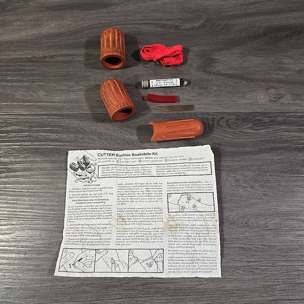 VINTAGE CUTTER SNAKE BITE KIT - 1968