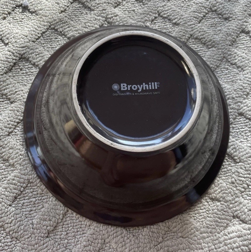BROYHILL Attic Heirlooms Serving -Vegetable Bowl