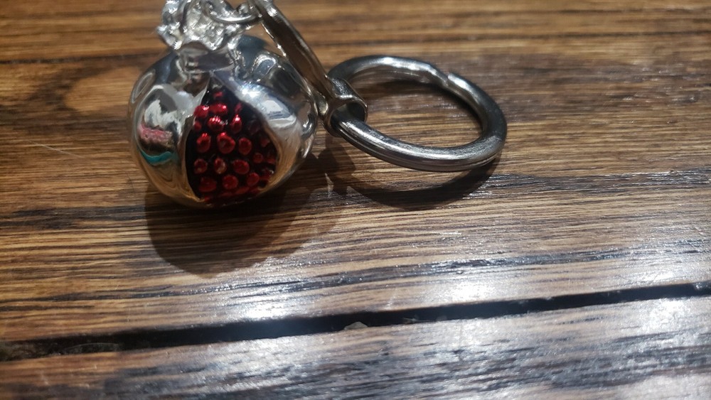 Pre-owned Red Pomegrand Key Holder Silver Plated