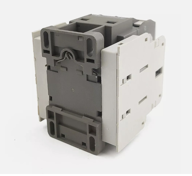 1pcs MC-32A AC220V LS GMC AC contactor for power generation.
