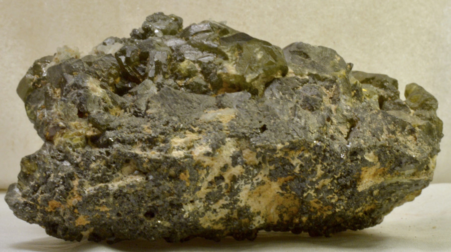 #2206 Sphalerite, Calcite - Bulgaria