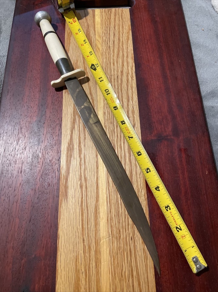 Vintage Fixed Blade Fighting Knife