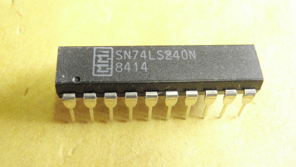 IC BAUSTEIN 74LS240 20955-186