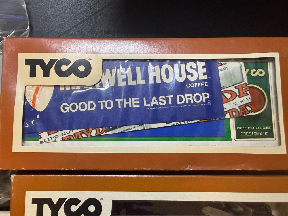 Vintage TYCO Train set - Please see pics